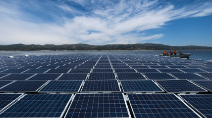 Produção de energia solar  - DR