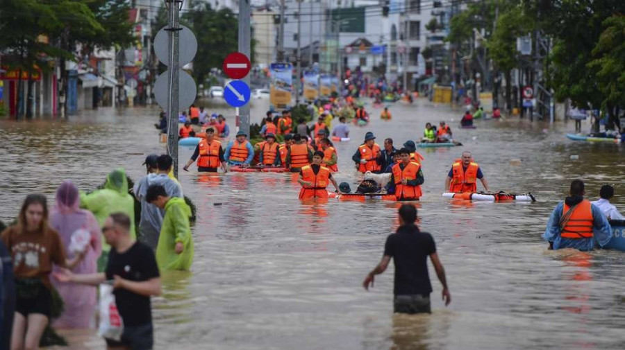 Chuvas torrenciais fazem 90 mortos no Vietname