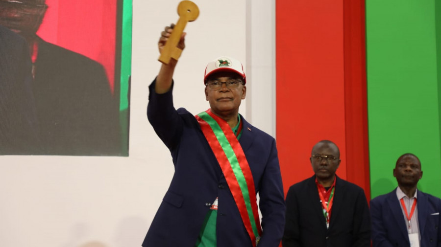 Presidente da UNITA, Adalberto Costa Júnior, foi reeleito no 14º congresso do partido