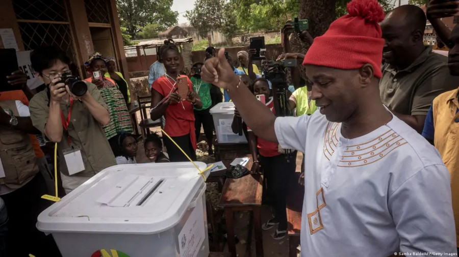Candidato na Guin&eacute;-Bissau reclama vit&oacute;ria e exige divulga&ccedil;&atilde;o de resultados