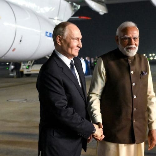 Putin visita Índia em meio a esforços de paz na Ucrânia