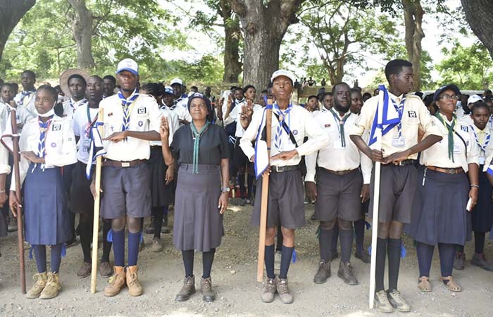 Escuteiros homenageiam Dom Óscar Braga em Benguela