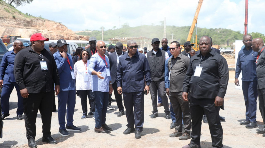 Presidente da Rep&uacute;blica, Jo&atilde;o Louren&ccedil;o, constata obras de requalifica&ccedil;&atilde;o da Vila da Muxima