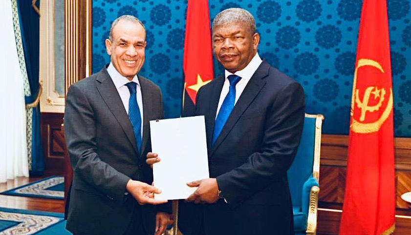 Ministro eg&iacute;pcio dos Neg&oacute;cios Estrangeiros, Badr Abdelaty, entrega mensagem ao Presidente da Rep&uacute;blica de Angola, Jo&atilde;o Louren&ccedil;o