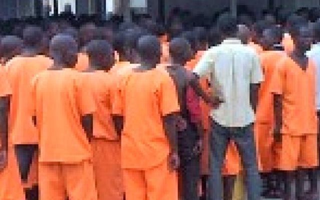 Mo&ccedil;ambique vai aliviar sistema prisional com tr&ecirc;s mil pulseiras 