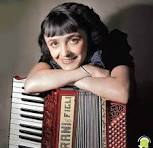 Cantora &Eacute;dith Piaf 