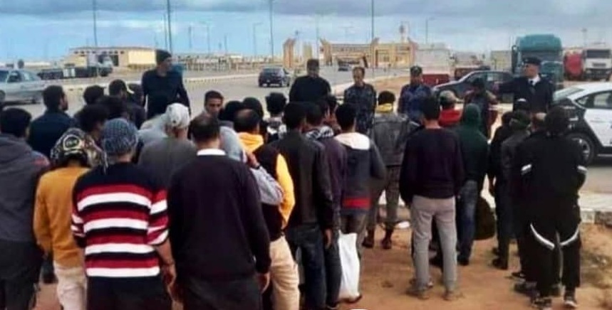 Egipto repatria mais de dois mil alegados migrantes irregulares detidos na L&iacute;bia