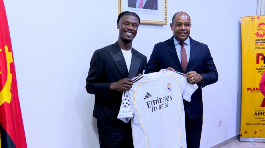 Eduardo Camavinga recebido pelo secret&aacute;rio de Estado para o Desporto 