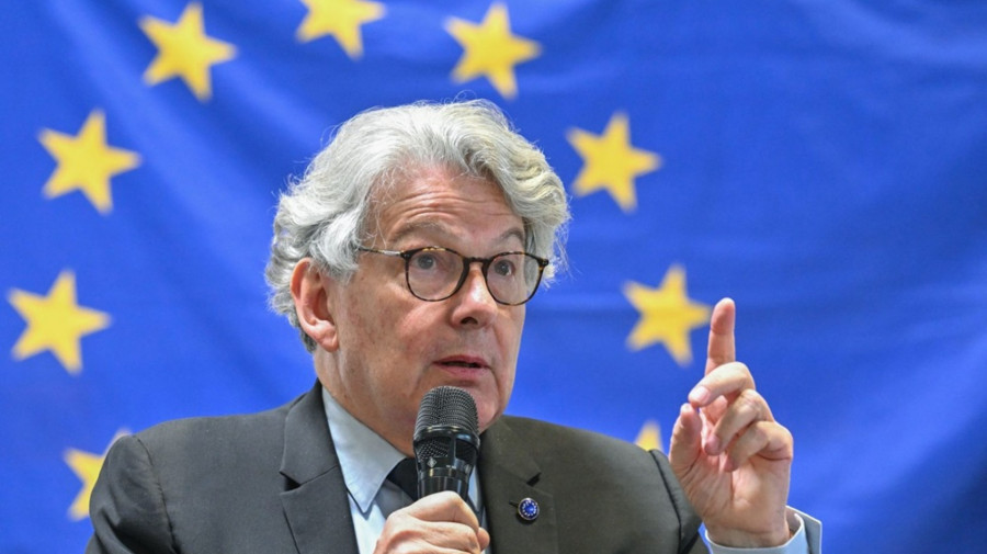Comiss&atilde;o Europeia condena san&ccedil;&otilde;es dos EUA contra cinco europeus
