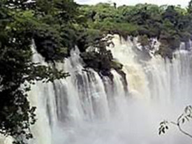 Zona tur&iacute;stica em Angola - DR