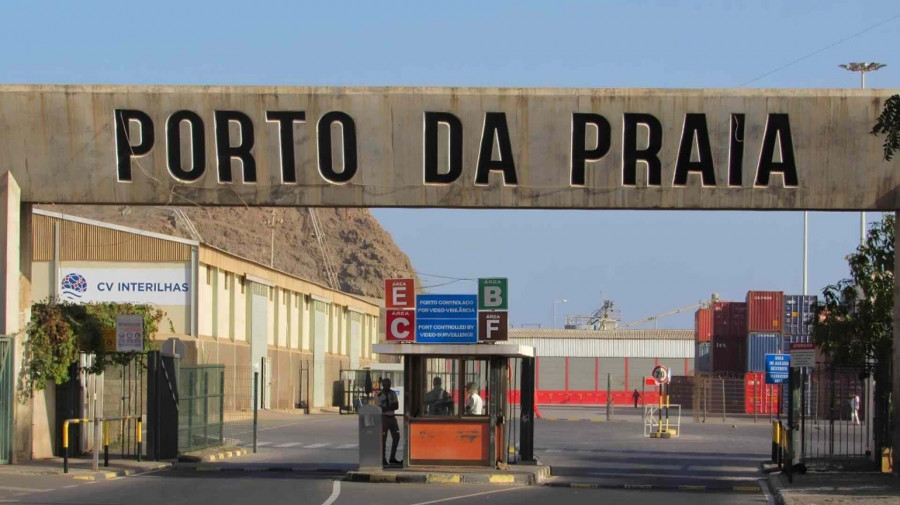 Cabo Verde aprova estudos para expans&atilde;o e moderniza&ccedil;&atilde;o do Porto da Praia