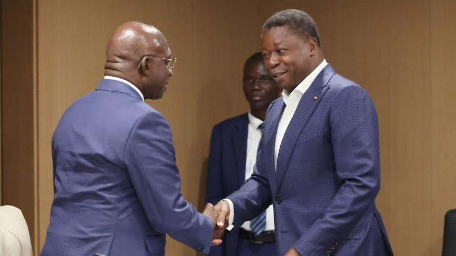 Ministro T&eacute;te Ant&oacute;nio recebido pelo Presidente do Togo 