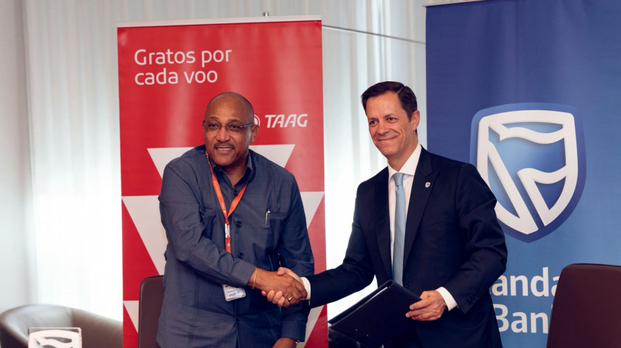 Parceria entre a TAAG e o Standard Bank