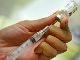 Cabo Verde lan&ccedil;a vacinas contra diarreias, pneumonia e meningite - DR