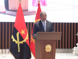 Presidente da Rep&uacute;blica, Jo&atilde;o Louren&ccedil;o, discursa na cerim&oacute;nia de apresenta&ccedil;&atilde;o de cumprimentos de  ano novo do corpo diplom&aacute;tico acreditado em Angola - Edi&ccedil;&otilde;es Novembro