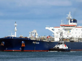 Petroleiro dos EUA abordado por barcos iranianos no estreito de Ormuz - DR