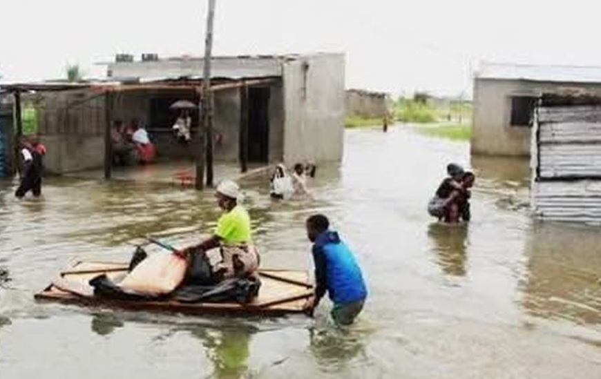 Cheias em Mo&ccedil;ambique deixam 23 mortos e afectaram 723 mil pessoas