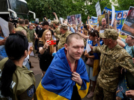 R&uacute;ssia e a Ucr&acirc;nia chegam a acordo e v&atilde;o trocar 314 prisioneiros - DR