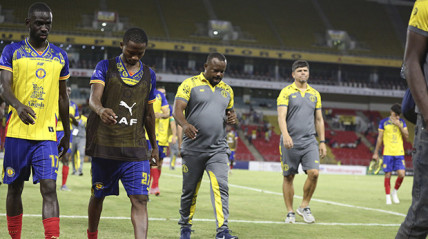 Petro de Luanda no final do jogo com o Simba da Tanz&acirc;nia, em futebol, para a Liga dos Campe&otilde;es