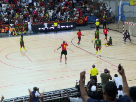 Jogo entre Angola e Camar&otilde;es - Rede Girassol 