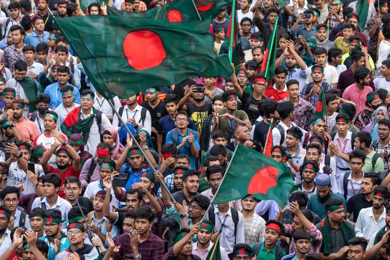 Bangladesh realiza elei&ccedil;&otilde;es passados dois anos ap&oacute;s a revolta popular