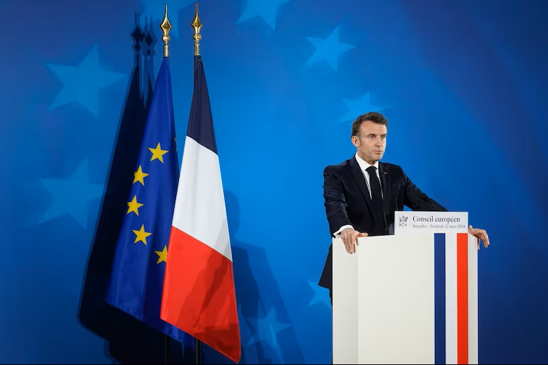 Macron alerta para "rutura geopol&iacute;tica profunda" e pede mais autonomia europeia