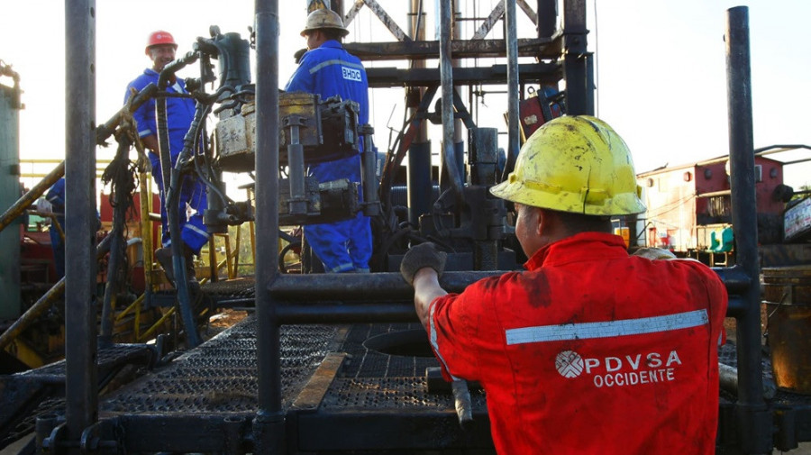 EUA autorizam petrol&iacute;feras a retomar opera&ccedil;&otilde;es