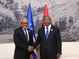 Presidente da Rep&uacute;blica, Jo&atilde;o Louren&ccedil;o, re&uacute;ne-se com seu hom&oacute;logo de Cabo Verde, Jos&eacute; Maria Neves, na Eti&oacute;pia - Edi&ccedil;&otilde;es Novembro