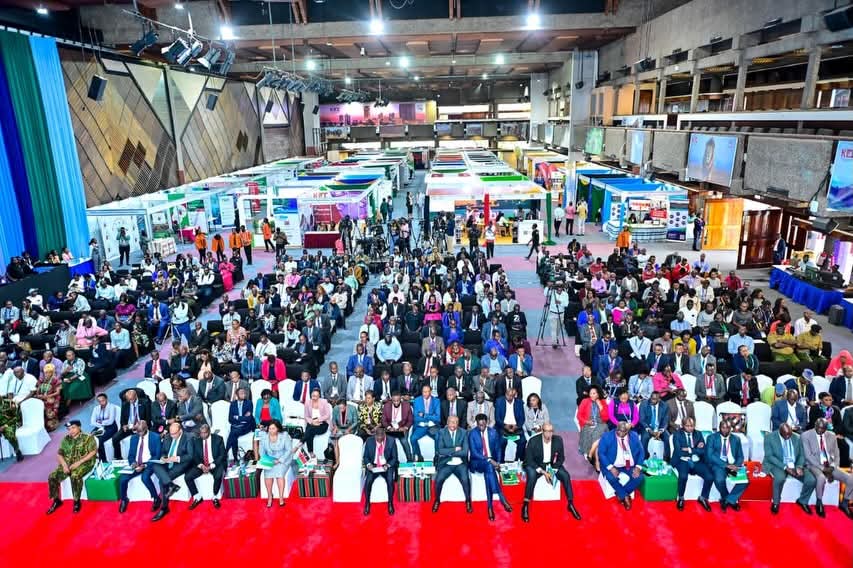 Participantes na Exposi&ccedil;&atilde;o Global 