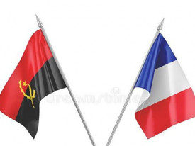 Bandeiras de Angola e da Fran&ccedil;a  - DR