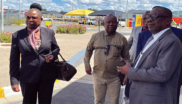 Delega&ccedil;&atilde;o angolana na Nam&iacute;bia 