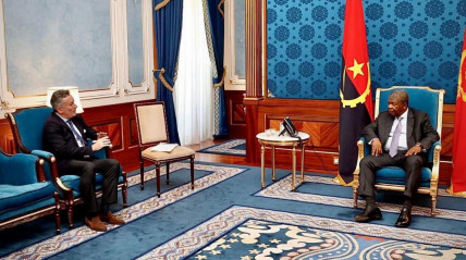 Presidente da Rep&uacute;blica, Jo&atilde;o Louren&ccedil;o, recebeu em audi&ecirc;ncia o presidente da UIM E1 World Championship, Alejandro Agag