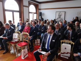 Participantes na cerim&oacute;nia de lan&ccedil;amento da Miss&atilde;o Econ&oacute;mica B&eacute;lgica/Angola, a realizar-se em Maio pr&oacute;ximo - Cedida