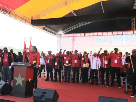 Vice-presidente do MPLA, Mara Quiosa, apresentou agenda pol&iacute;tica do seu partido, em acto realizado no Cuanza Norte - Jornal EME