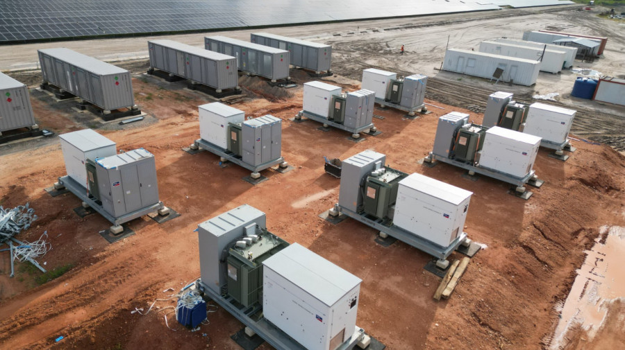 Parque solar fotovoltaico do Luau 