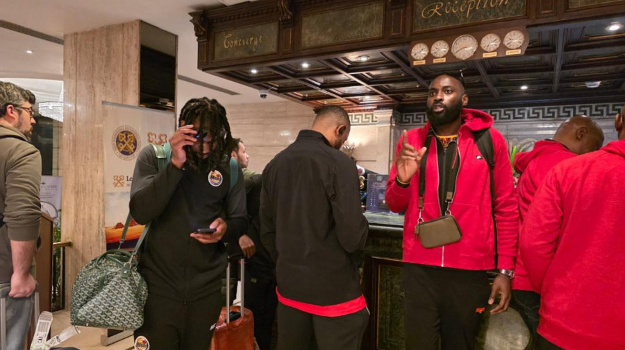 Membros da delega&ccedil;&atilde;o angolana 