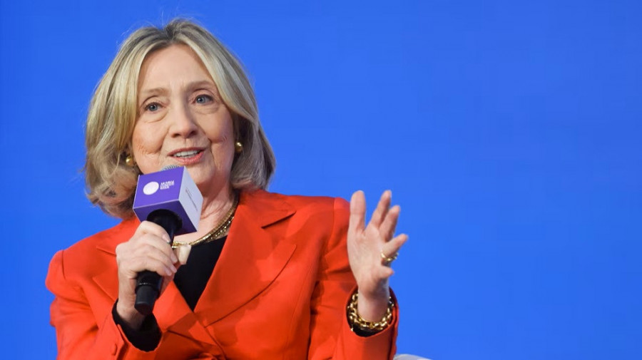 Hillary Clinton pede que Trump seja questionado sobre la&ccedil;os com Epstein