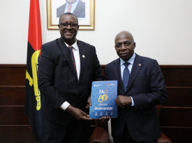 Ministro das Rela&ccedil;&otilde;es Exteriores, T&eacute;te Ant&oacute;nio recebeu as Cartas Credenciais do novo representante em Angola da FAO, Jean Baptiste Bahama - MIREX