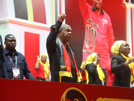 Presidente do MPLA, Jo&atilde;o Louren&ccedil;o, orienta abertura do oitavo Congresso da Organiza&ccedil;&atilde;o da Mulher Angolana (OMA) - Edi&ccedil;&otilde;es Novembro