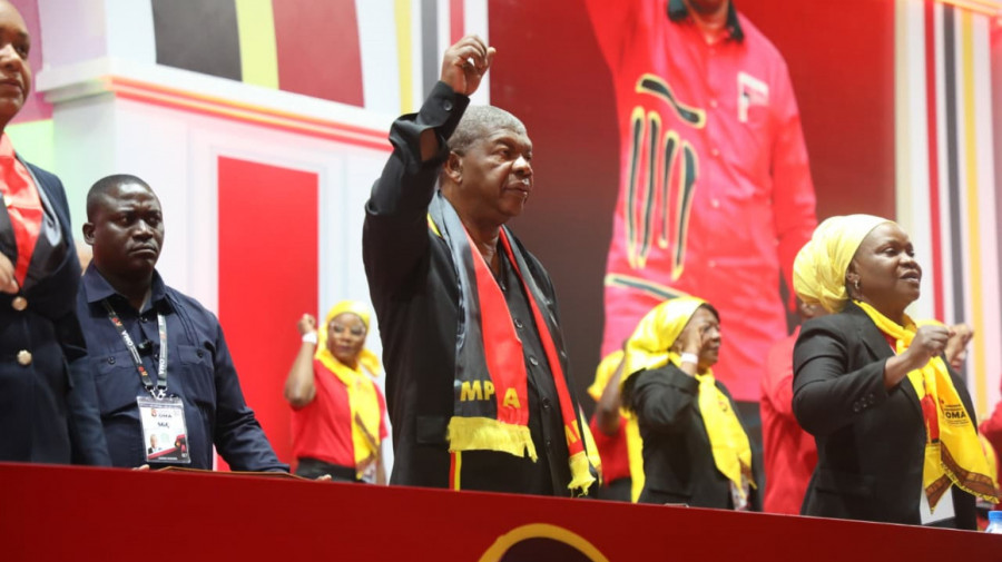 Presidente do MPLA, Jo&atilde;o Louren&ccedil;o, orienta abertura do oitavo Congresso da Organiza&ccedil;&atilde;o da Mulher Angolana (OMA)