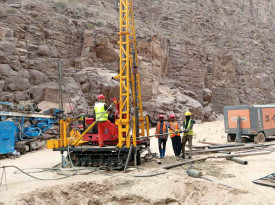 Obras em curso na constru&ccedil;&atilde;o da futura barragem do Bero, na prov&iacute;ncia do Namibe - Cedida