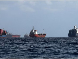 Centena de petroleiros imobilizados &agrave; porta do estreito de Ormuz  - DR