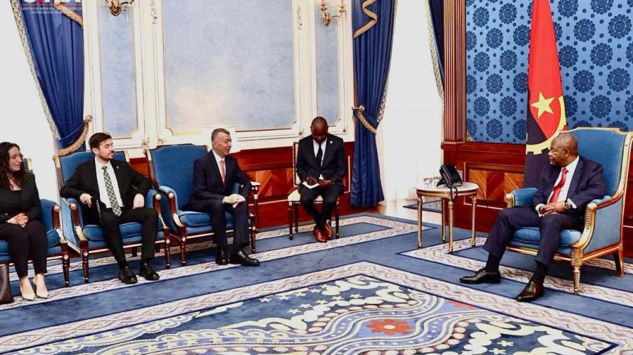 Presidente da Rep&uacute;blica, Jo&atilde;o Louren&ccedil;o, recebe delega&ccedil;&atilde;o de empres&aacute;rios turcos liderada pelo embaixador da Turquia em Angola, Muhammet Mustafa Celik