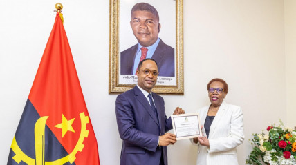Secretário de Estado com a embaixadora de Angola na UNESCO - MINTTICS