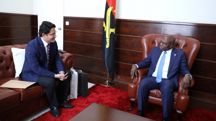 Encontro entre ministro T&eacute;te Ant&oacute;nio e o c&ocirc;nsul honor&aacute;rio do Paquist&atilde;o 