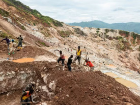 Desabamento de mina de coltan mata 270 pessoas na RDC - DR