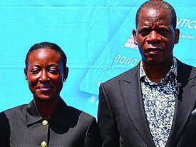 Tom&aacute;s Faria com a presidente da Comiss&atilde;o Executiva do Atl&acirc;ntico - DR