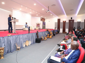 Presidente da Assembleia Nacional, Ad&atilde;o de Almeida, preside, no Huambo segundo Retiro sobre administra&ccedil;&atilde;o parlamentar - Assembleia Nacional