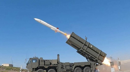 Japão instala primeiro míssil de longo alcance feito no país - DR