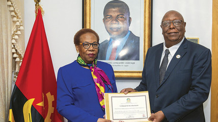 Ministro da Cultura e a embaixadora Maria Cândida Pereira Teixeira - DR